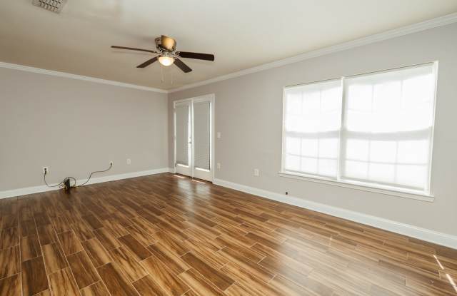 526 Wingspan Way - 1 Gallery 4