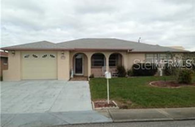 5717 CHAPMAN DRIVE - 5717 Chapman Drive, Elfers, FL 34652