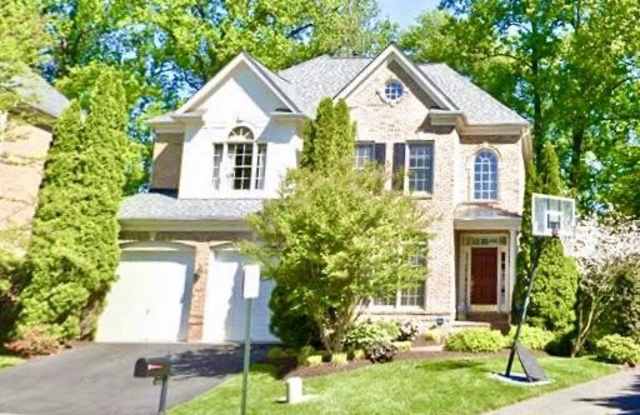 10084 DANIELS RUN WAY - 10084 Daniels Run Way, Fairfax, VA 22030