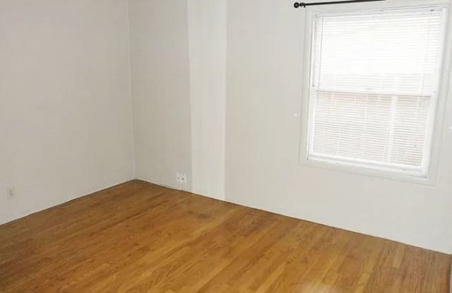 2320 G St Gallery 4