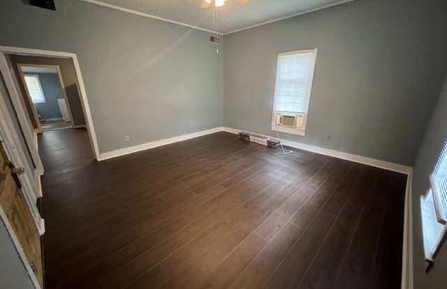 Spacious Studio Apartment Gallery 4