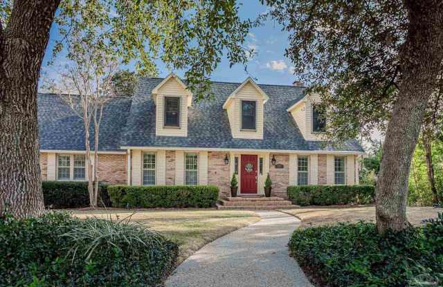 405 Canterbury Ln - 405 Canterbury Lane, Gulf Breeze, FL 32562