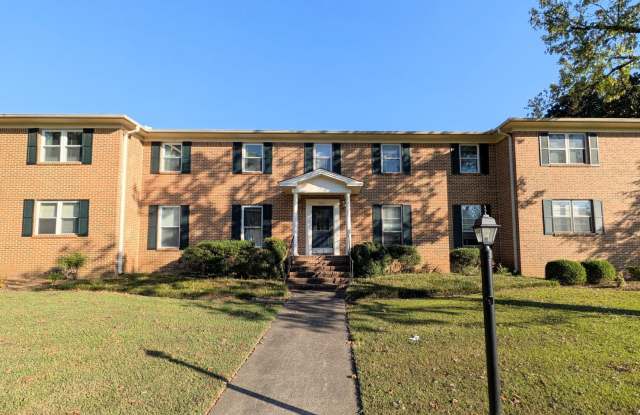 Bottom Floor Condo Gallery 1