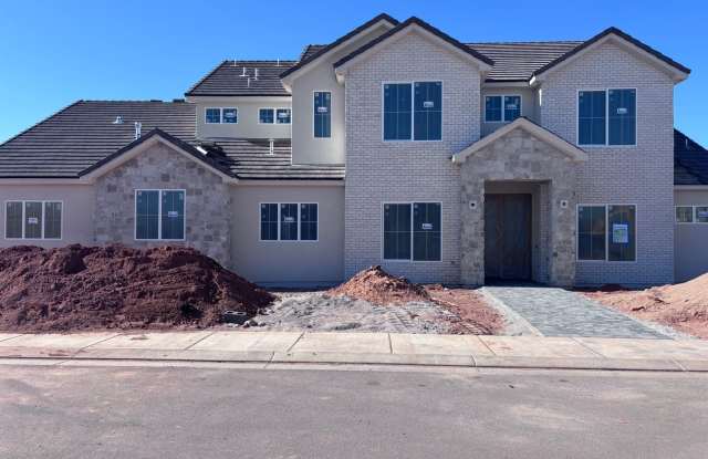 Beautiful 2 story with 6 bedrooms and swimming pool photos photos