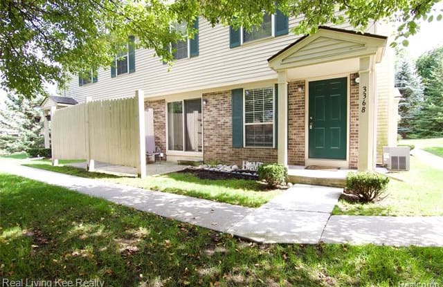 3368 GINGELL Drive - 3368 Gingell Dr, Oakland County, MI 48359