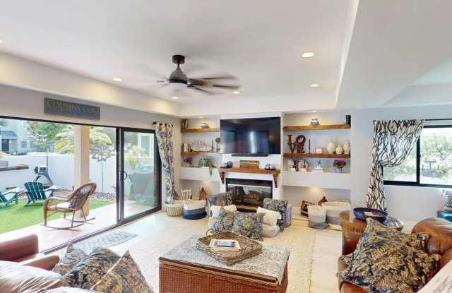962 E Ave photos photos