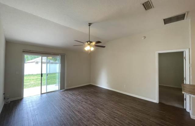 2817 CROSS CREEK DR Gallery 2
