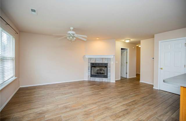 903 W Peachtree Drive photos photos