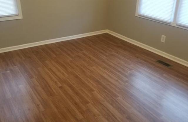 1022 Springdale Drive Gallery 4