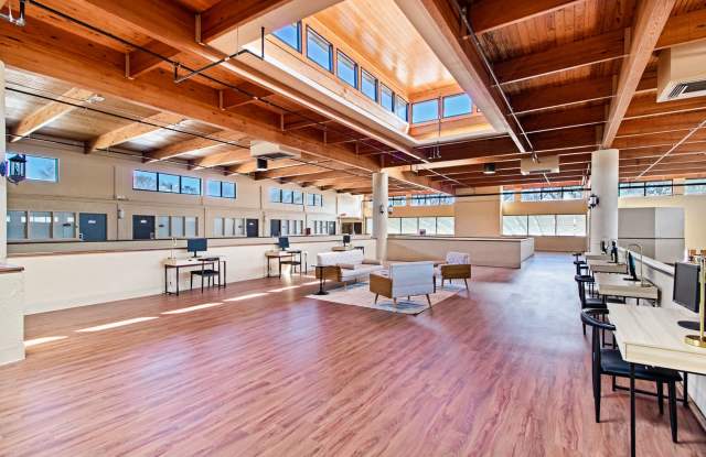 Acadian Crossing/Utilities Included Gallery 4