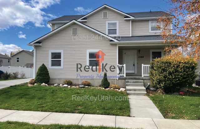 1789 N 80 E photos photos