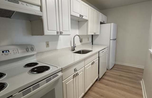 270 Quarry St - 270 Quarry Street, Quincy, MA 02169