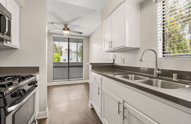 4250 Coldwater Canyon Apartments photos photos 4250 Coldwater Canyon Apartments photos photos