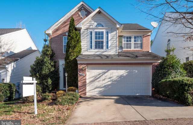 8803 CARPENTERS HALL DRIVE - 8803 Carpenters Hall Drive, Lorton, VA 22079