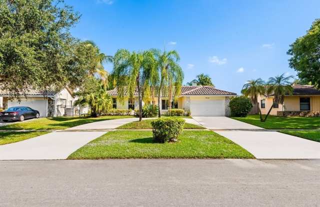 9541 NW 11TH ST - 9541 Northwest 11th Street, Plantation, FL 33322