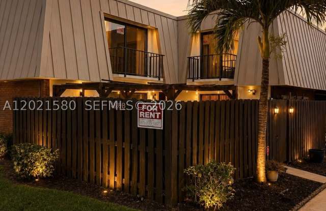 3359 Gardens East Dr Gallery 3