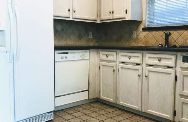 3705 Chantal Cir Gallery 4