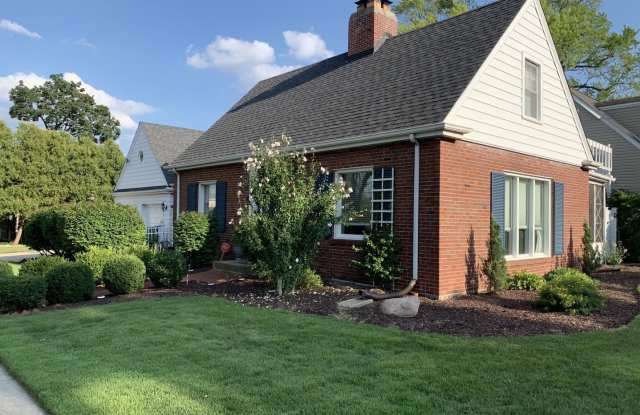 1155 E Walnut Avenue photos photos