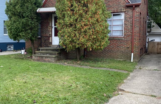 18304 Rosecliff Road - 18304 Rosecliff Road, Cleveland, OH 44119