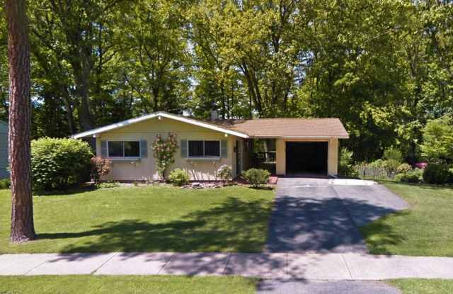 Cozy 3 bedroom home for rent - 1931 Fairwood Lane photos photos