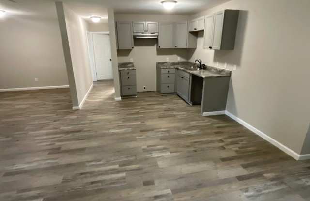 1516 Edgewood Dr. Gallery 2
