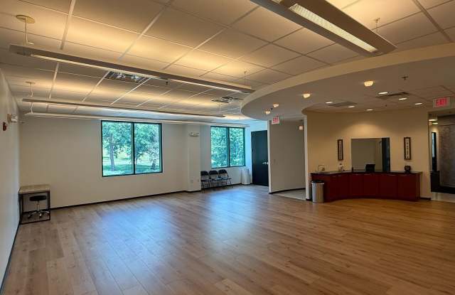 19415 DEERFIELD Gallery 3
