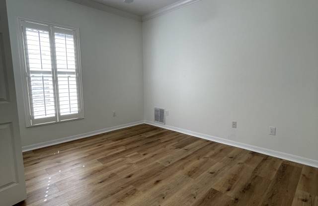 10867 Cory Lake Drive Gallery 4