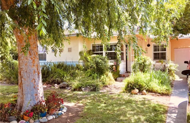 326 King Place - 326 King Place, Fullerton, CA 92833