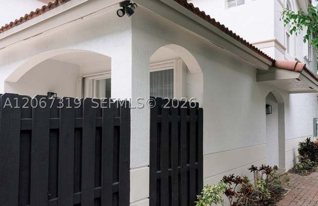 8167 NW 108th Ct Gallery 3