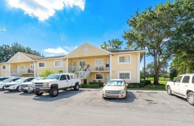804 PALM BEACH TRACE Drive Gallery 3