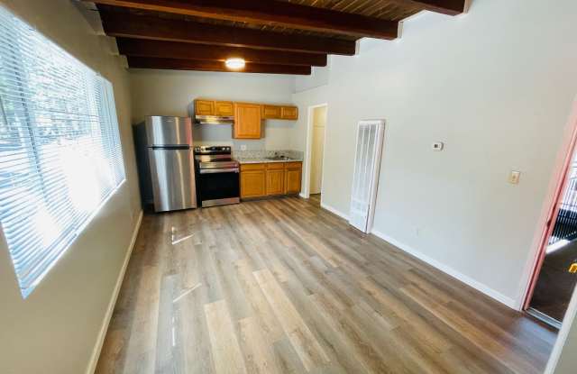 Studio apartment for RENT in South Lake Tahoe photos photos