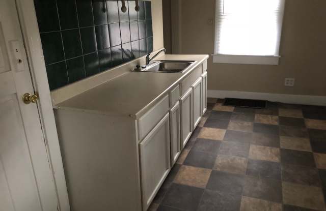 4237 N Ralston Gallery 4
