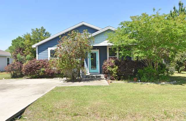 Three Bedroom for Lease convenient to South Walton Gallery 3