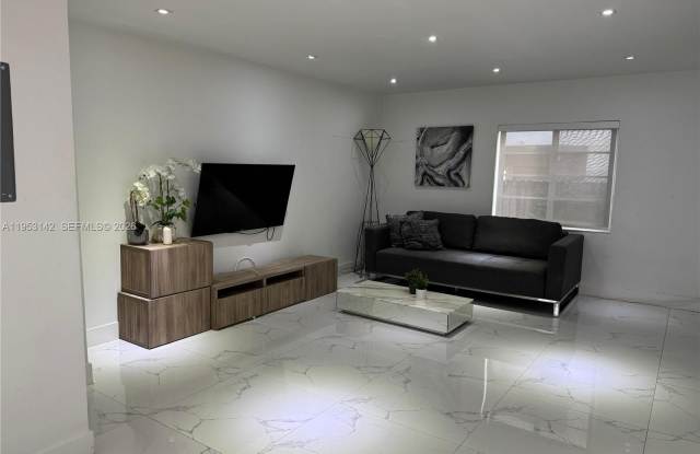 1614 JEFFERSON AVE photos photos