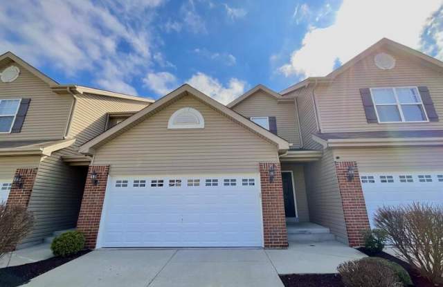 835 Foxgrove Dr - 835 Foxgrove Drive, Fairview Heights, IL 62208