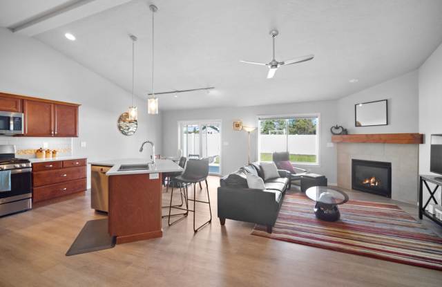 3 bedroom/2 bathroom home in Spokane Valley (Furnished) Gallery 4