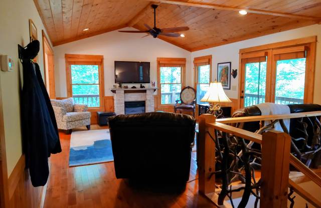 386 Arbor Dr Gallery 4