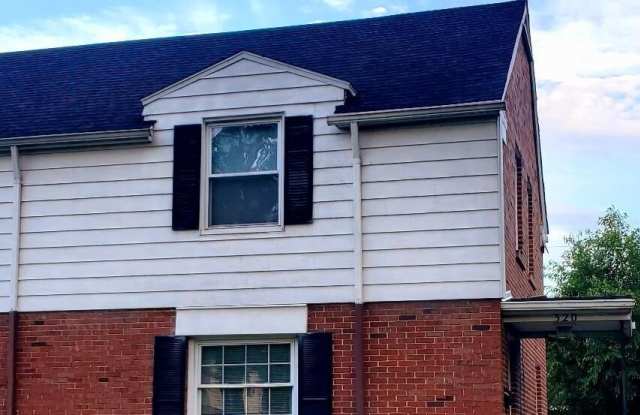 320 Beacon Place Gallery 2