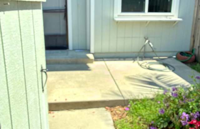 Goleta Townhouse Style Condo Available Now! Gallery 3