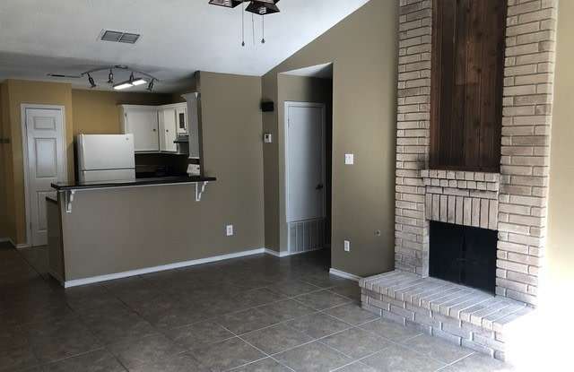 719 GARDEN MEADOW DR Gallery 3
