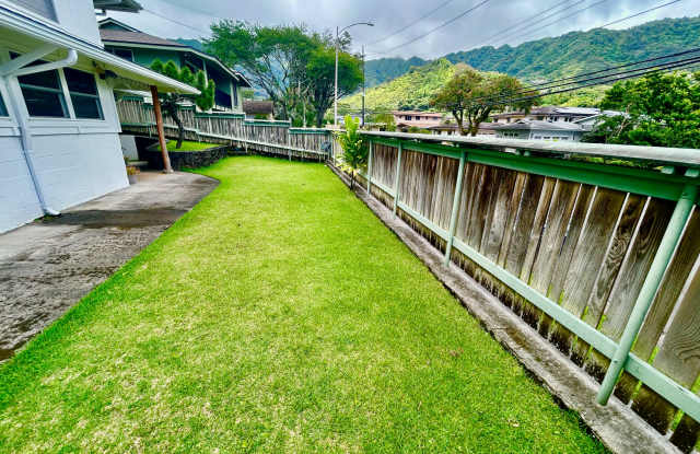 3386 Manoa Road photos photos
