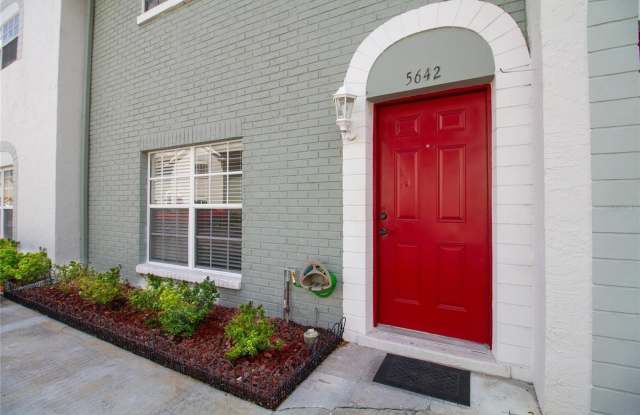 5642 TOWNHOUSE DRIVE Gallery 2