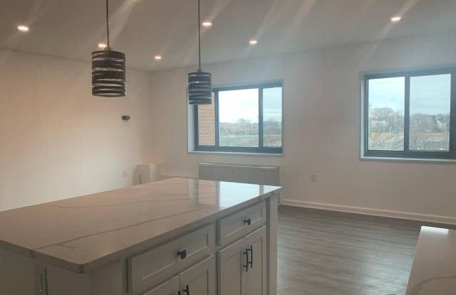 1200 S ARLINGTON RIDGE Road Gallery 4