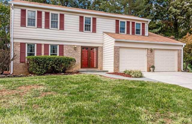 5200 DUNLEIGH DR Gallery 2