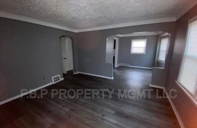 9954 Evergreen Rd - 9954 Evergreen Road, Detroit, MI 48228