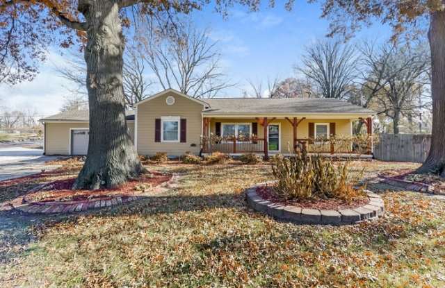 6113 Northeast Meadow Lane - 6113 Northeast Meadow Lane, Oakwood Park, MO 64118