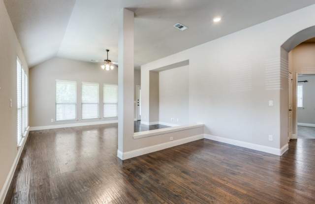 1722 Sherwood Drive Gallery 4