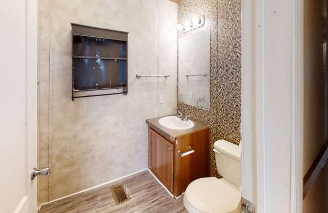 3721 Cesar Chavez Dr photos photos 3721 Cesar Chavez Dr photos photos