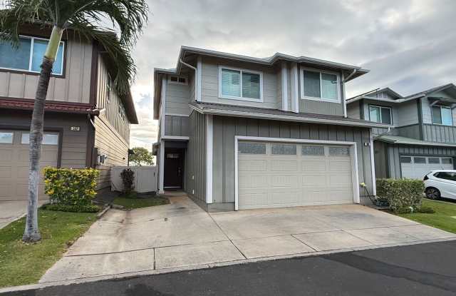 3 Bedroom 2.5 bath Single Family home with extra loft area 2 car garage and extra parking stall with PV! photos photos