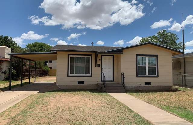 2910 N Tom Green Ave photos photos